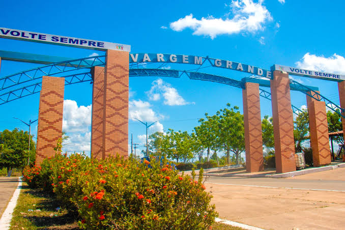 Portal de entrada da cidade de Vargem Grande, Maranhão